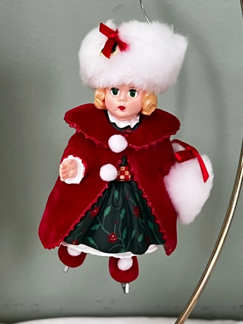Hallmark Keepsake “Christmas Holly”, 2000. QX6611. 5th in Series